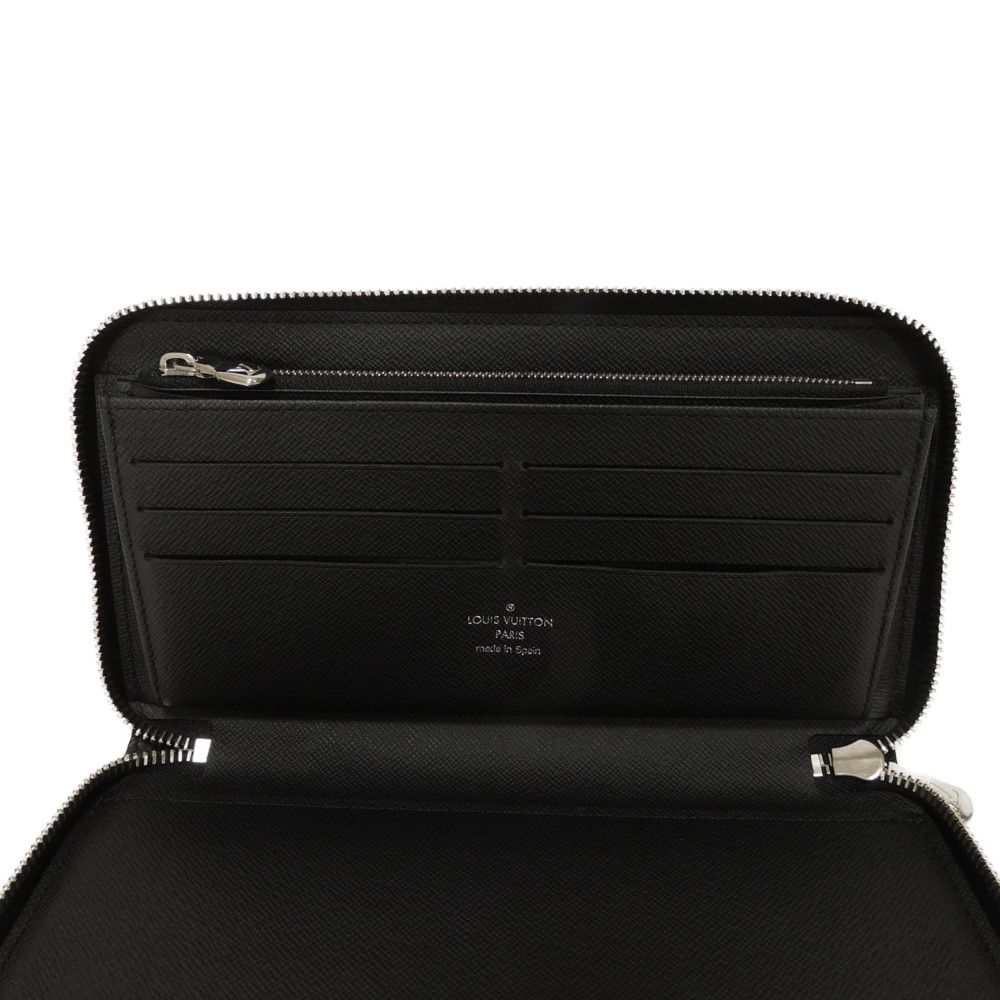 Used Zippy Organizer NM (12564) M30056 7940, New LV Logo, Black, Zip Around, RFID, Current Model Taiga Noir Men's from