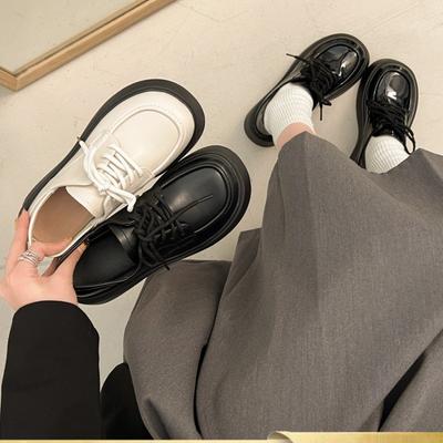 Маленькие кожаные туфли женские весна и осень новые ретро черные универсальные туфли на платформе, увеличивающие рост