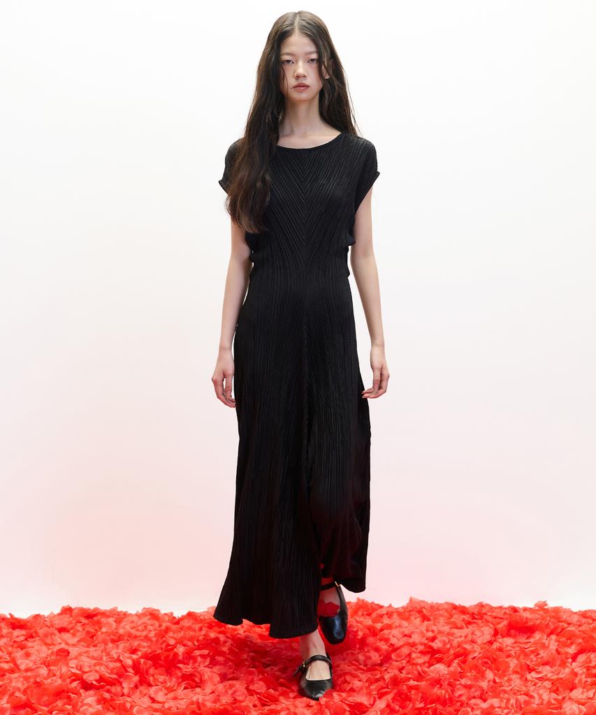 Hawaii Ha Kim [Atelier] Mute Pleated Dress_Black