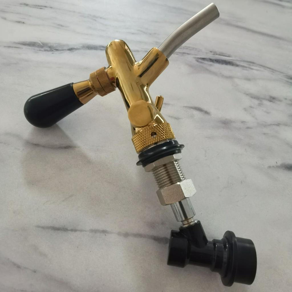 Соединительные элементы для пивоварения Пивные кеги Диспенсер для разливного пива Регулируемые переключатели управления потоками Текстура латуни для пива