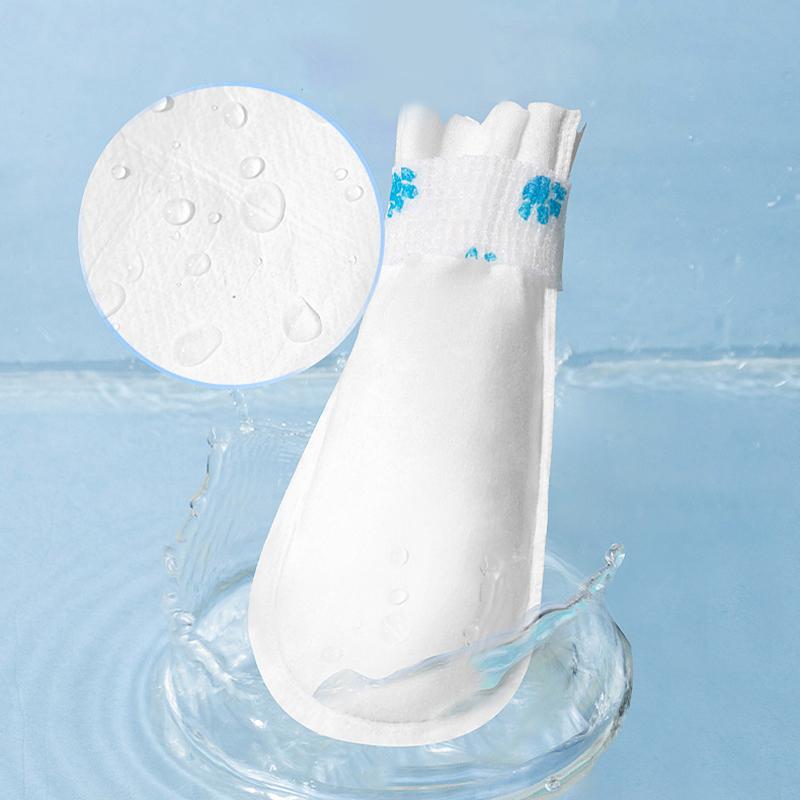 20pcs Pet Dog Disposable Shoe Covers Anti Dirt Foot Covers Walking Dog Socks Waterproof Anti Slip Shoes Non-woven Fabric