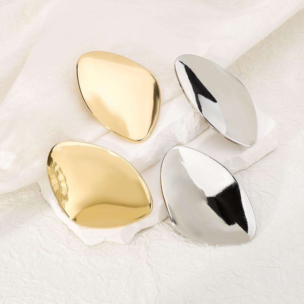 Женские серьги Exaggerated Trend Cobblestone Smooth Earrings Punk Cold Wind Geometric Irregular Earrings.