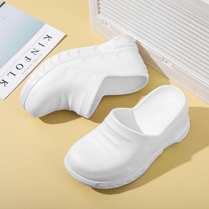 Женские летние тапочки трапециевидной формы, верхняя одежда, сандалии на толстой подошве с увеличенным наклонным каблуком, домашняя баня, водонепроницаемые, противоскользящие, с защитой от запаха