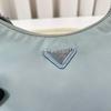 [Pre-Owned] Re-Edition 2005 Blue Nylon Logo Shoulder Bag - Very Good #MNGPWM