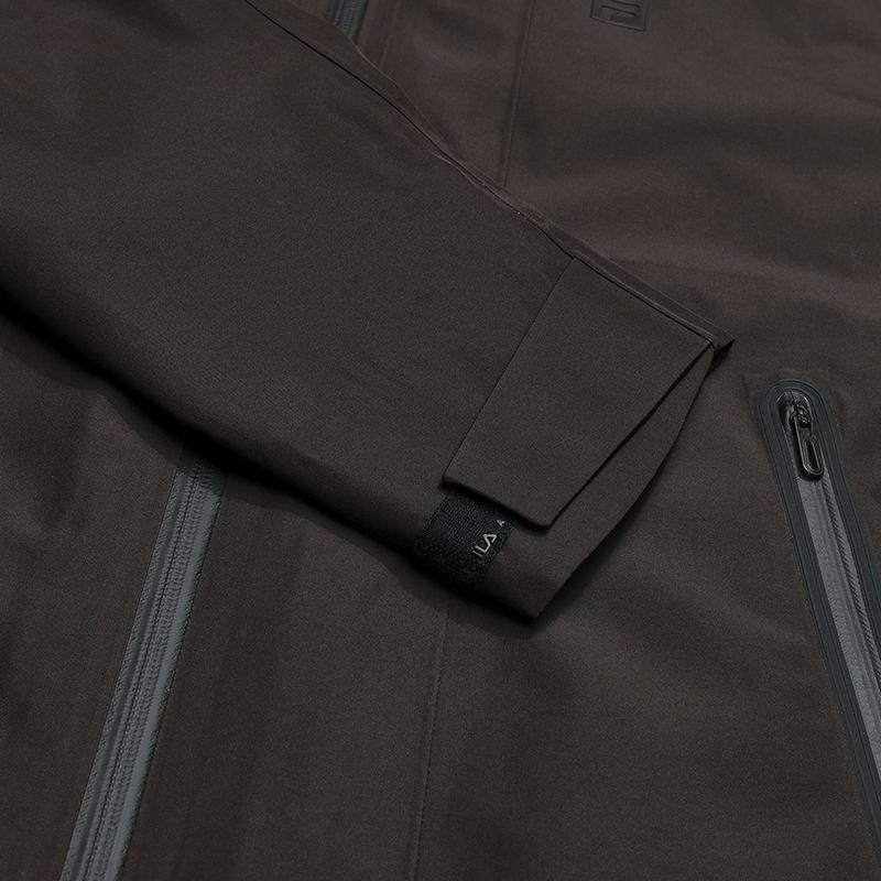 Fila Фитнес Минималистичный Ветрозащитный Дышащий Уличный Водонепроницаемый Теплый Многофункциональный Съемный Костюм-двойка с капюшоном Мужские куртки A11M541710FDR