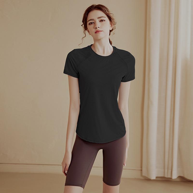 Женские свободные спортивные футболки для йоги Быстросохнущие дышащие фитнес-тренировки Йога Женская спортивная одежда Сетчатая строчка с короткими рукавами Спортивная футболка