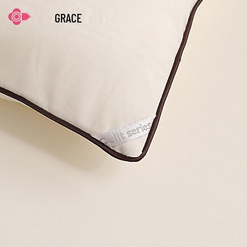 Grace Breathable Polyester Fiber Comforter