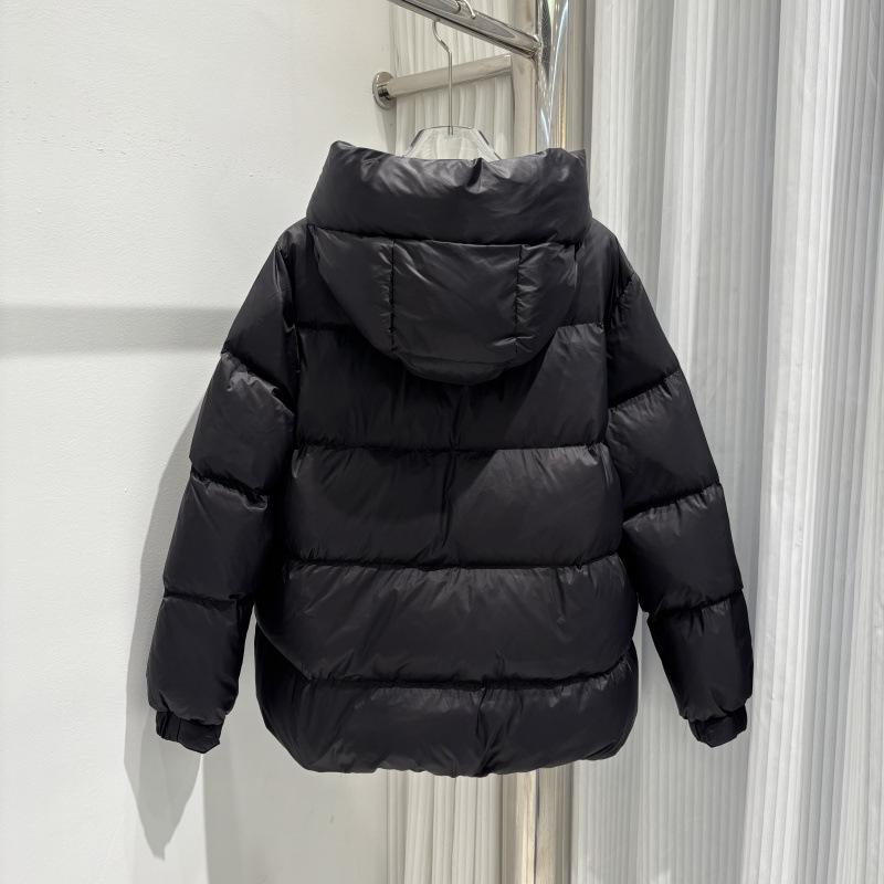 Europe Station's new solid-color hooded straight loose large-size white goose down jacket winter fashion