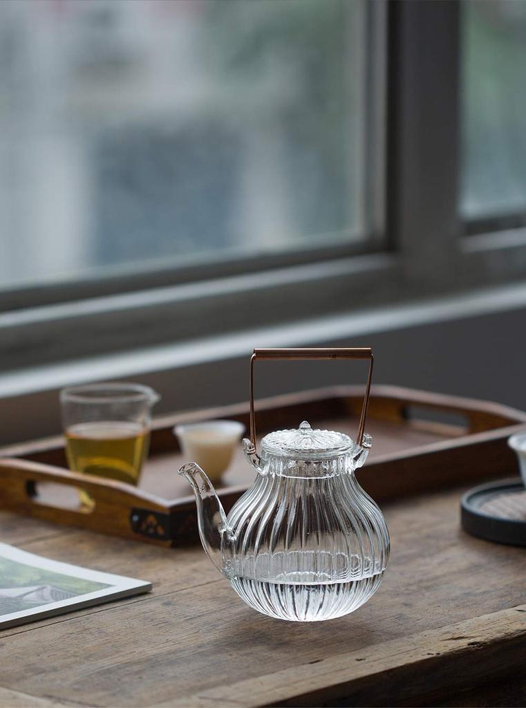 IwaiLoft Handmade Heat-Resistant Glass Teapot with Strainer, Glass and Copper Handle, Jumping Design, Perfect for Fruit Tea, Loose Leaf Tea, Flower