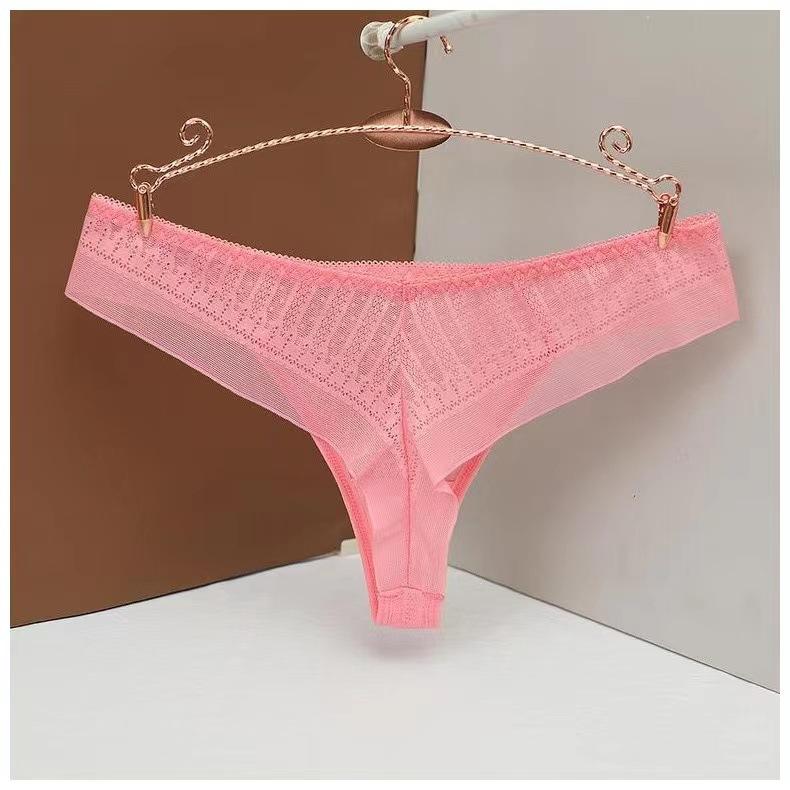 Women's Sexy Lace Thong Women's Mesh Seamless Low-waist Underwear Elephant Nose Thongs