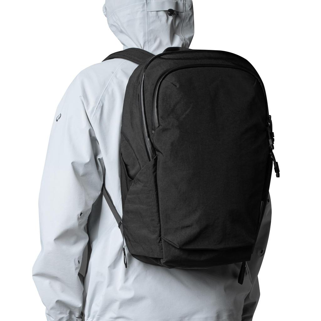 Рюкзак ALPAKA Bravo, вместимость 23 л, подходит для 16-дюймовых ноутбуков, имеет мягкое отделение, изготовлен из водоотталкивающей ткани Axoflux 400D, идеально подходит для