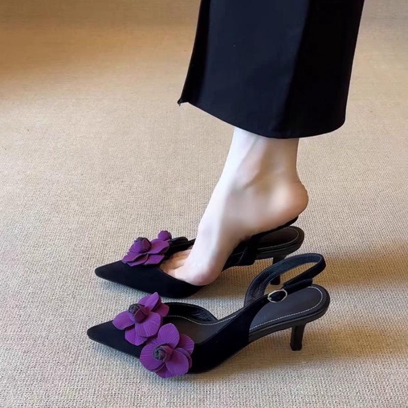 Fashion Retro Pointed Toe Three-dimensional Flowers Beautiful Baotou Women's Stiletto Heel Back Trip Strap Sandals