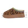 Теплые плюшевые леопардовые тапочки на толстой подошве Женские 2025 Зимние на массивной платформе, танкетке, пушистые домашние тапочки, мягкая нескользящая обувь