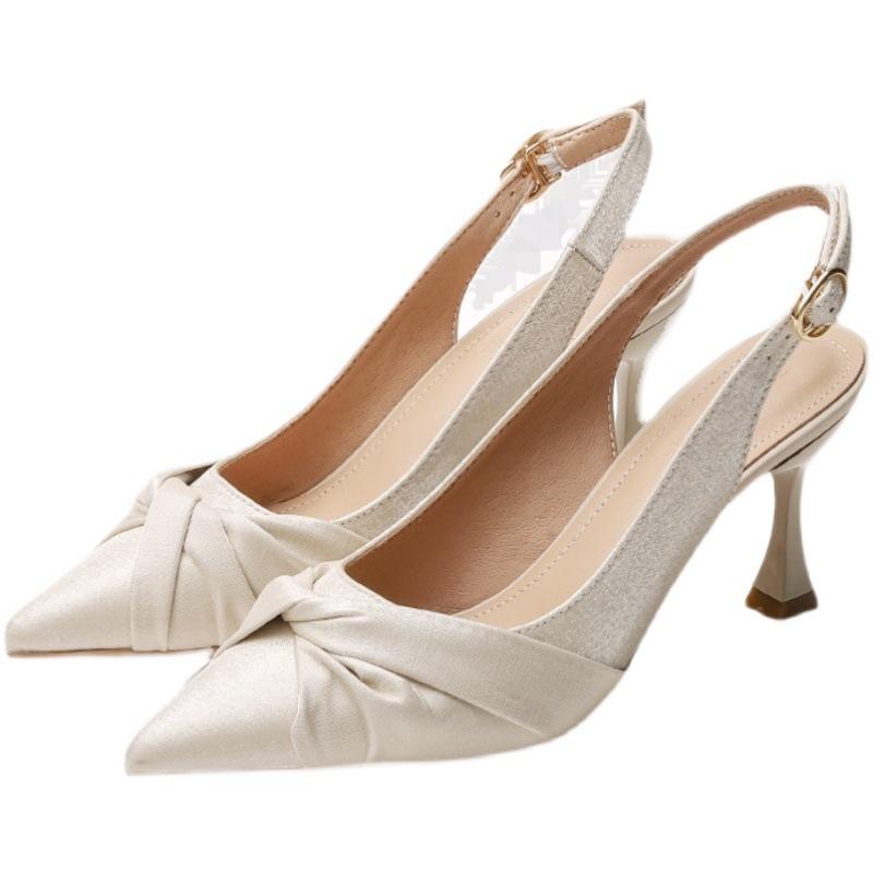 Сандалии для летней носки, женские Xiaoxiangfeng 2025, новые туфли на шпильке с острым носком, французские туфли на высоком каблуке с пряжкой в виде одного слова