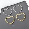 Серьги-пряжки женские корейские простые маленькие свежие женские сердечки глянцевые любовные темпераментные элегантные серьги