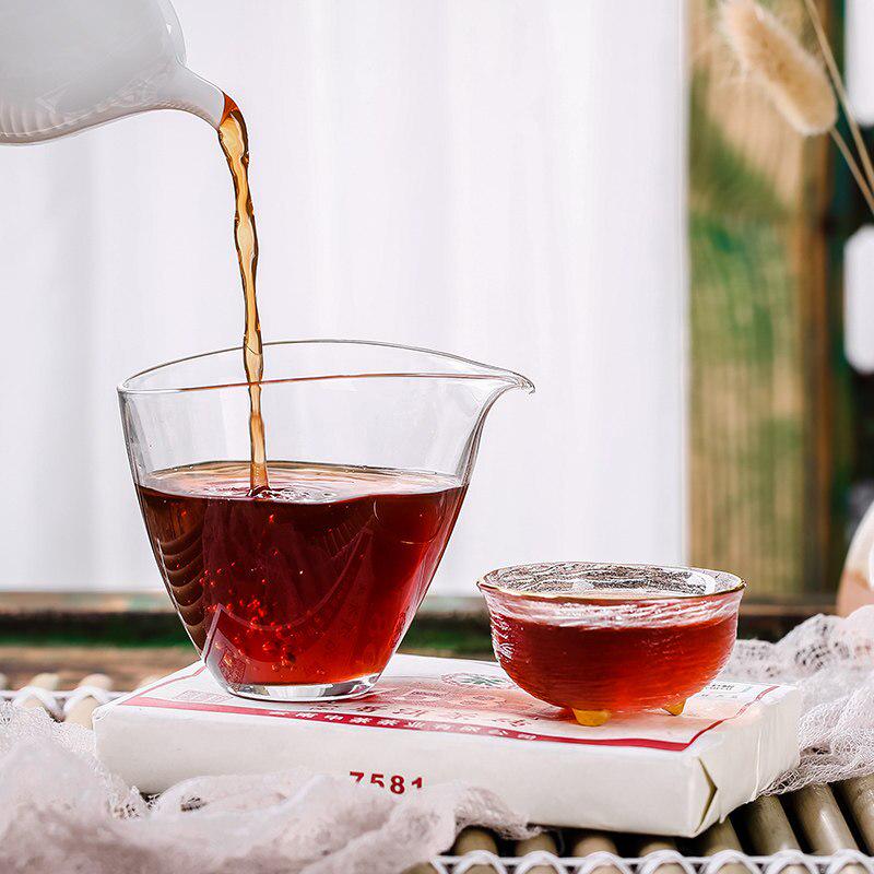 2020 год Чжун Ча Юньнань Коллекция спелых пуэров Китайский чай Бренд Шу Пуэр Чайный кирпичик 250г