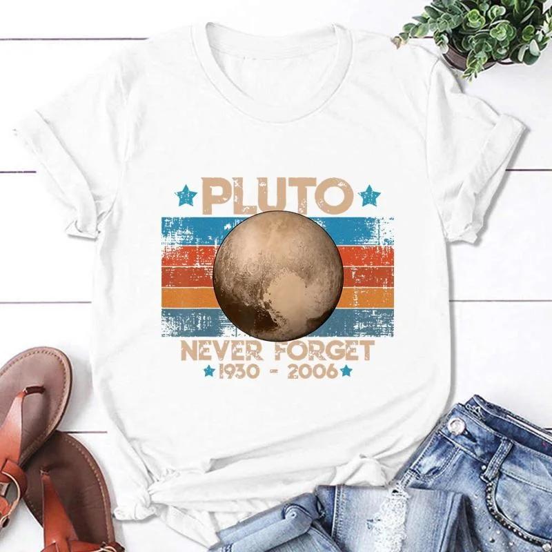 Vintage Never Forget Pluto Nerdy Astronomy Space Science T-Shirt Fashion Creative Design Round Neck Short Sleeve Tees Y2K Top