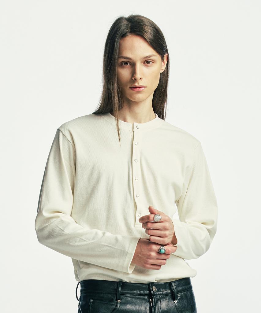 SSY Below Button-Down Henley Neck Long Sleeve Ivory