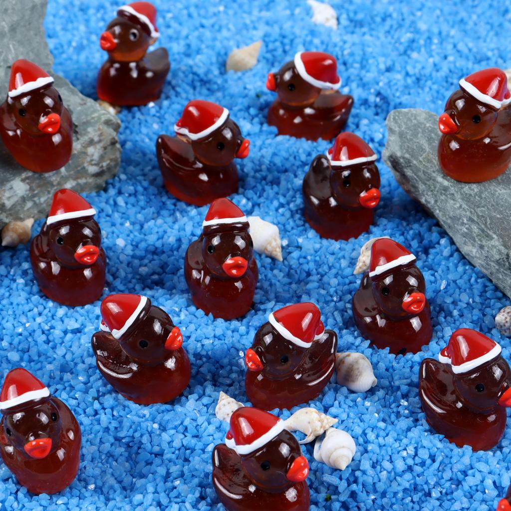 10pcs Christmas Mini Resin Ducks Glitter Miniature Christmas Hat Duck Figures Shine Tiny Duck Ornaments Micro Landscape Decor