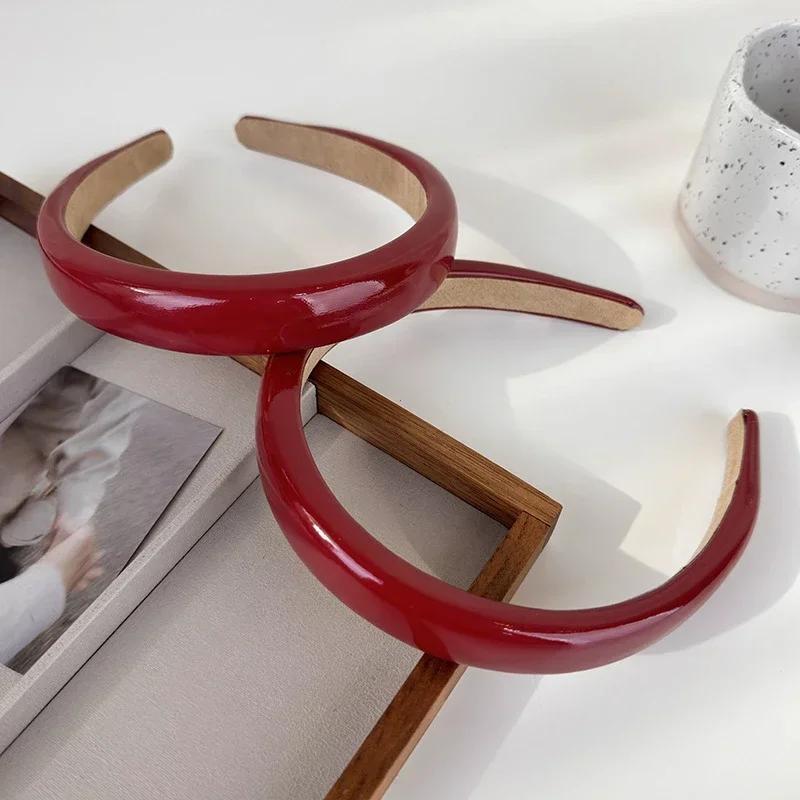 Женская ретро красная модная повязка на голову, дизайн повязки для умывания лица, изысканный аксессуар для волос для вечеринки в подарок, практичный и универсальный головной убор.