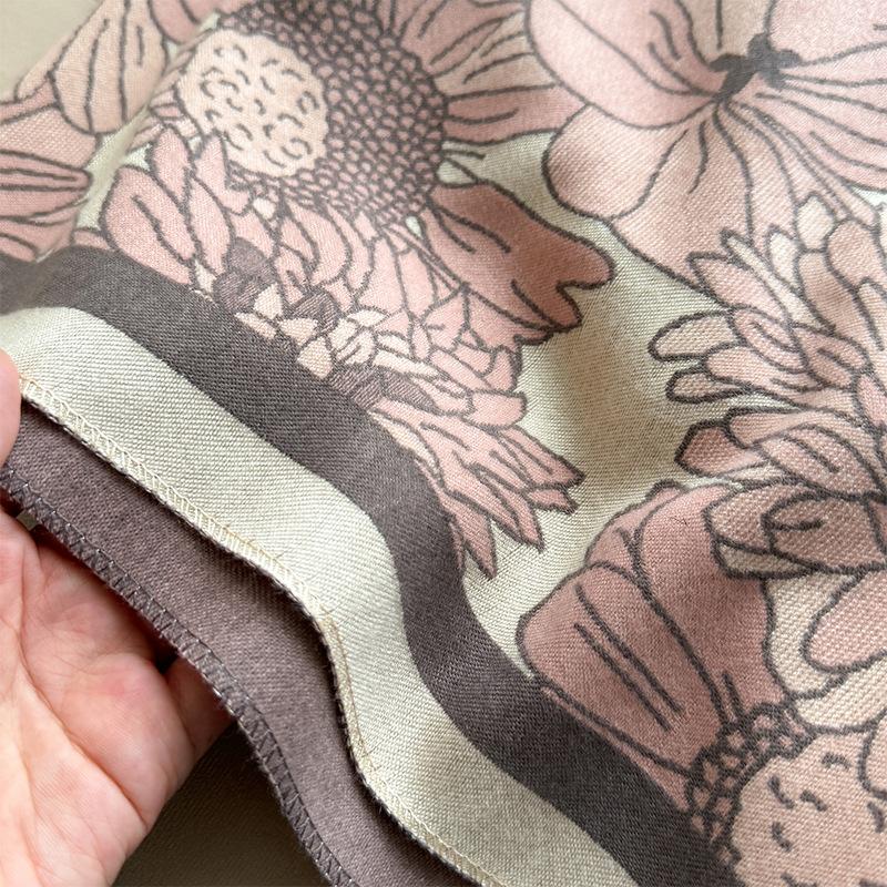 Mori Girl Wind Small Daisy Print Imitation Cashmere Scarf Winter Comfortable Warm Shawl