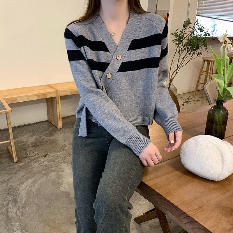Осенне-зимний женский свитер, короткий полосатый свитер с v-образным вырезом, шикарный вязаный кардиган с длинными рукавами