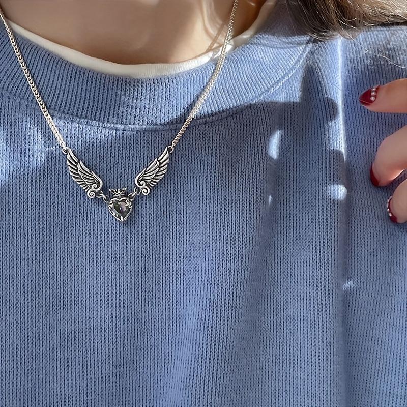 Minimalist Crown & Wing Pendant Sweater Necklace - Unisex Luxury Design With Heart Detail Artificial Crystal