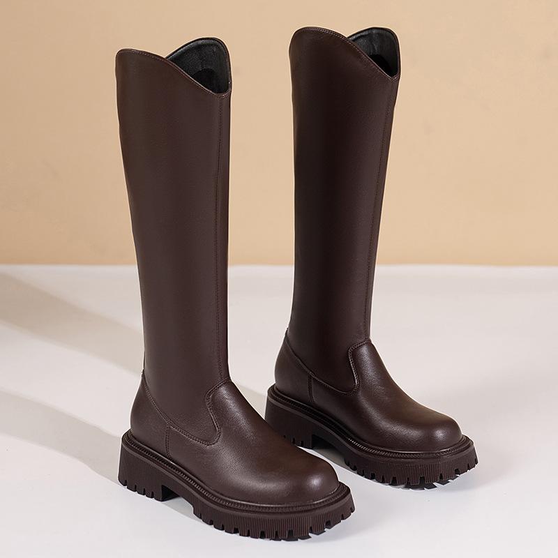 Маленький мужчина носит внутренние модные сапоги с высоким голенищем, женские зимние новые сапоги с V-образным вырезом и толстыми голенищами, рыцарские сапоги INS