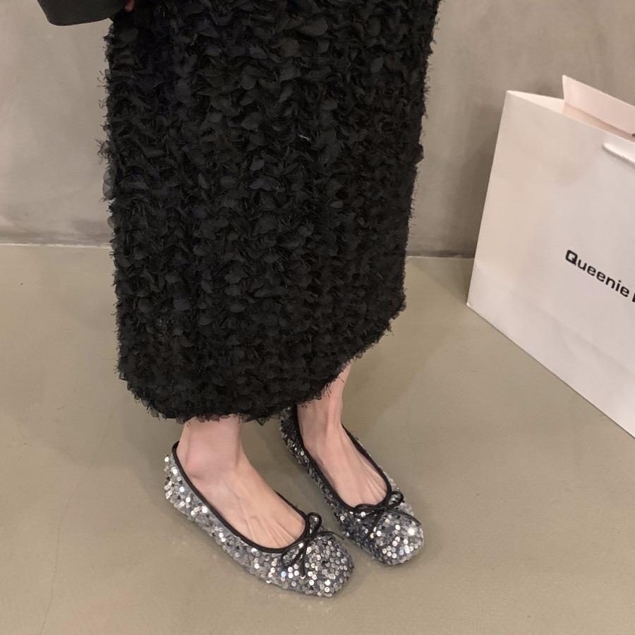 Туфли-лодочки туфли феи 2025 новые весна осень и зима плоские темперамент серебряные пайетки французские черные нежные вечерние туфли