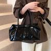 Vintage Handbag for Women Large Capacity 2026 New Underarm Commuting Bag Fashion Female Casual Single Shoulder Tote Bag Handbags