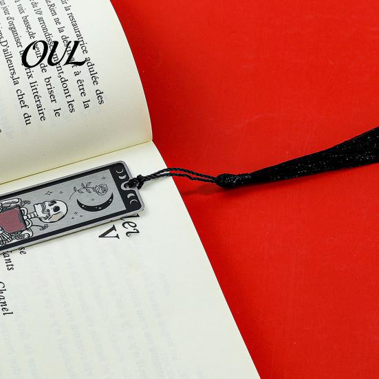 Tarot Reading Gift Card Bookmark, Stainless Steel Skeleton Pattern Page Marker, Thin Bookmark Metal Book Mark for Students Reading, Gothic Halloween
