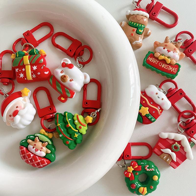 1PC Cartoon Shape Xmas Key Rings For Friends Key Holders Holiday Bag Pendants Part Resin Gifts Multiple Options Available