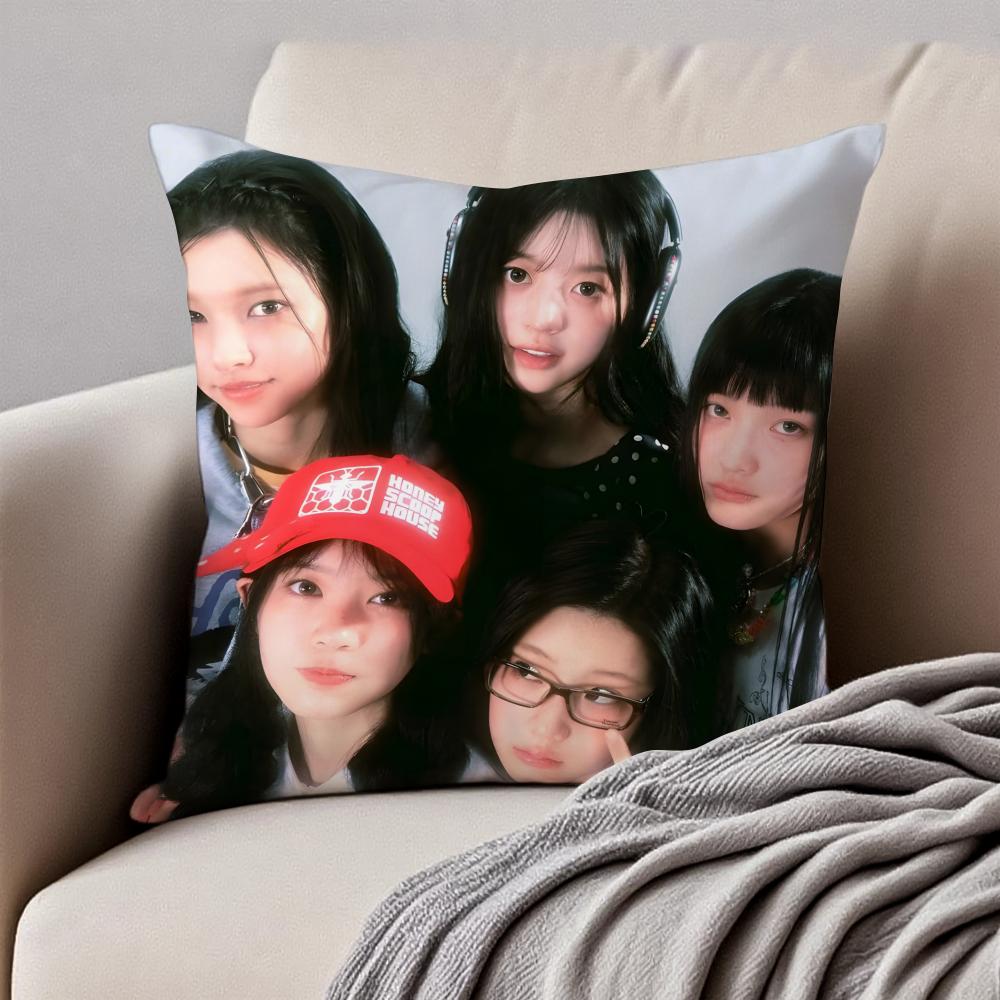 Fresh Cute Korean Girl Group IILLIT Cushion Cover Pillowcase Antidustmite Invisible Zipper Short Plush Sofa Cushion