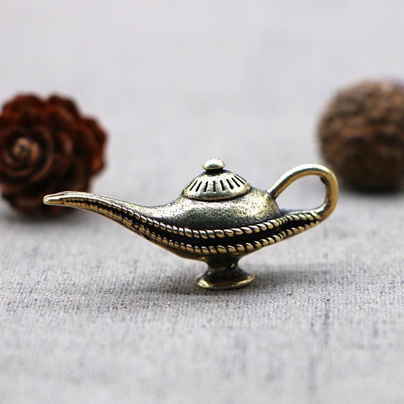 Брелок-подвеска в виде лампы Аладдина из латуни ручной работы