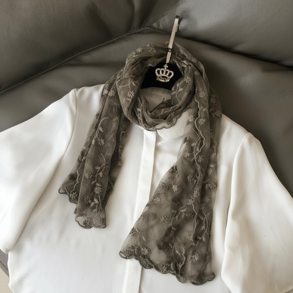 Long Sunscreen Lace Shawl Versatile Female Headscarf Elegant Neck Protection Scarf