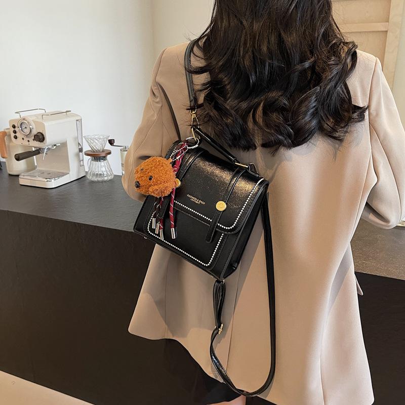 Niche Design Bag Women 2025 New Contrasting Color Portable Backpack Retro Versatile Travel Backpack