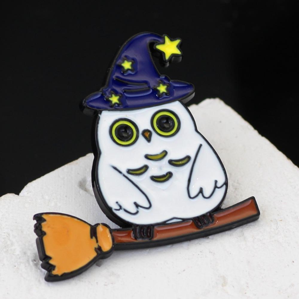 Zinc Zinc Zinc Alloy Halloween Funny Brooch Pumpkin Flying Broomstick Cat Brooch Skeleton Brooch Halloween