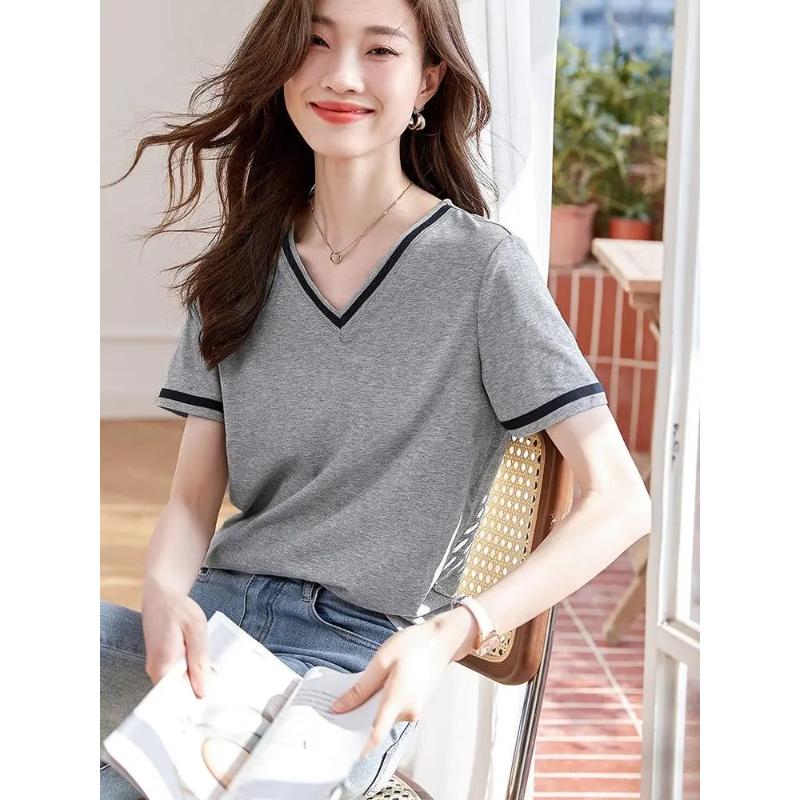 Летняя Новая Модель С V-образным Вырезом Универсальная Модная Стильная Повседневная и Удобная Корейская Футболка с Коротким Рукавом Топ