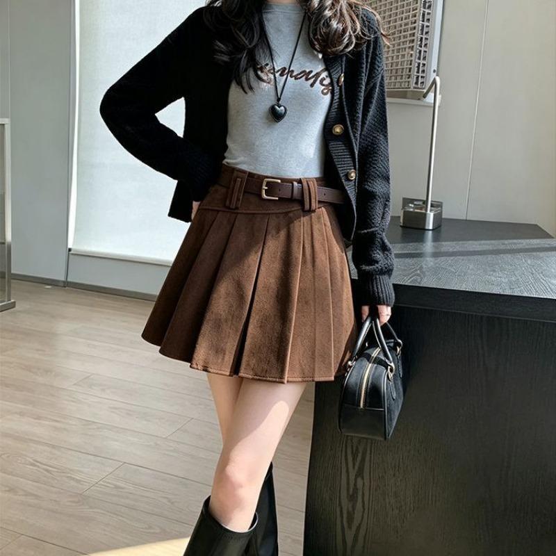 Women's Retro Skirt: High-Waisted, Sweet, and Cute Short Skirt for Fall/Winter