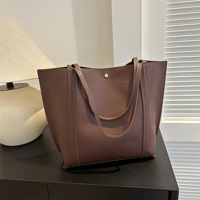 Textured Commuting Foreign Style Large Capacity 2024 Autumn Retro New Fashion Foreign Style Casual Shoulder Portable Tote Bag