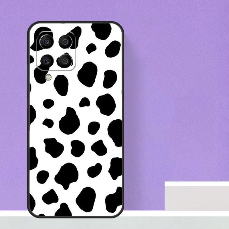 Чехол в черно-белый коровяк для Samsung Galaxy M21 M31 M15 M55 M56 M36 M16 M06 M13 M33 M53 M12 M32 M52 M14 M34 M54