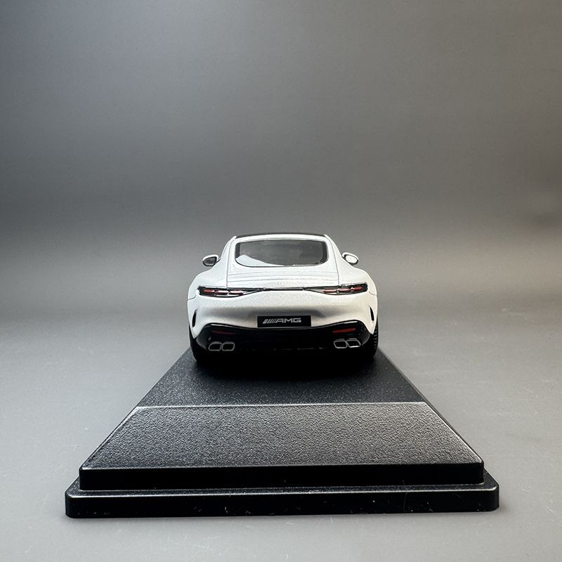 AATQ1 IScale 1/43 Mercedes Bezn AMG GT63 Alloy Model Car Diecast 1:43 Benz Glc SUV Off-road Car AMG ONE Toys for Boys