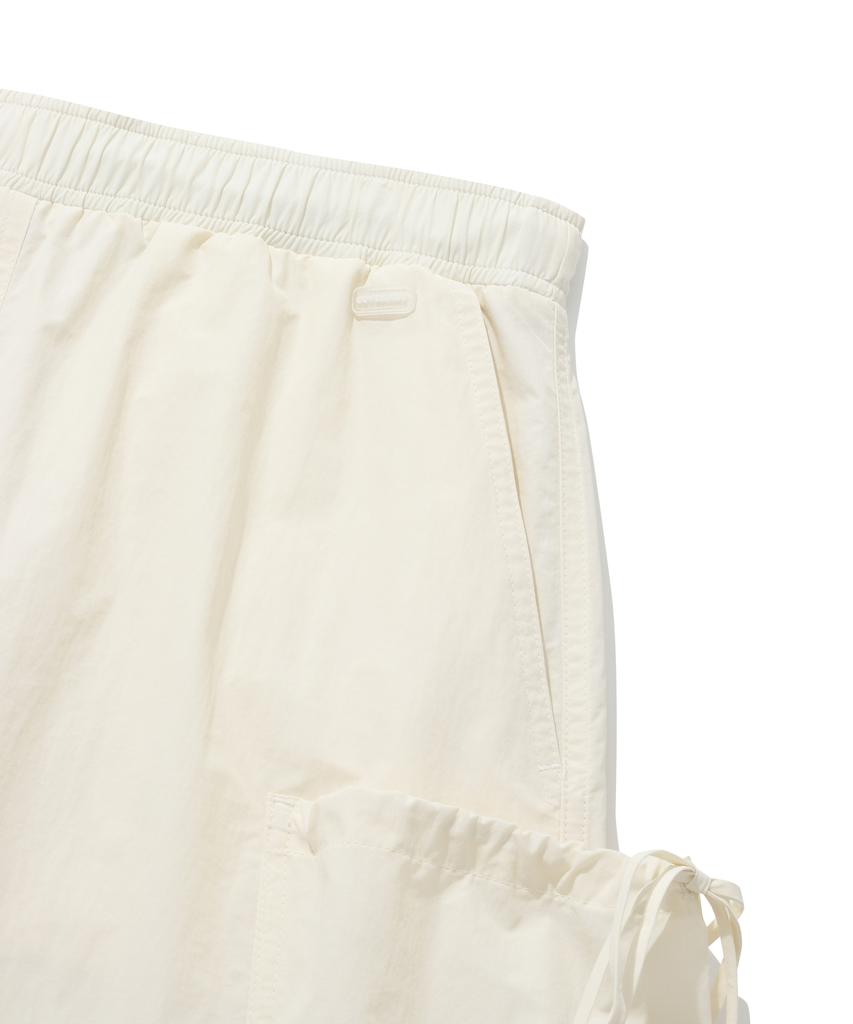 Covernat Woman Balloon Cargo Skirt Ivory