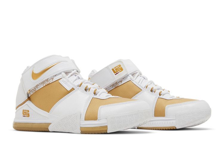 Nike Zoom Lebron 2 Retro 'Maccabi' 2022