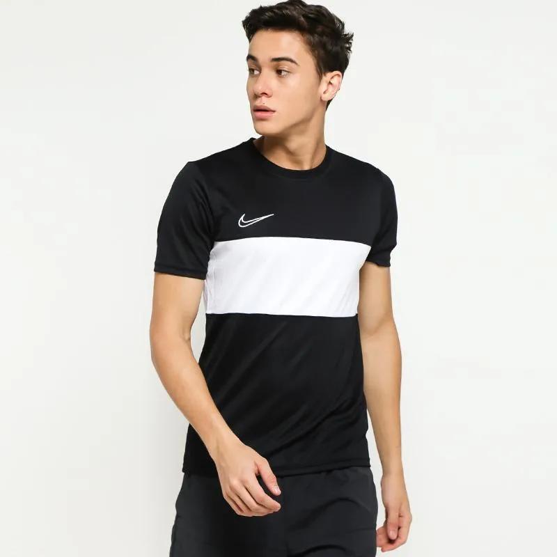 Nike T Shirts Men's Black/White Crew Neck Moderate Straight Fit AJ9999-010