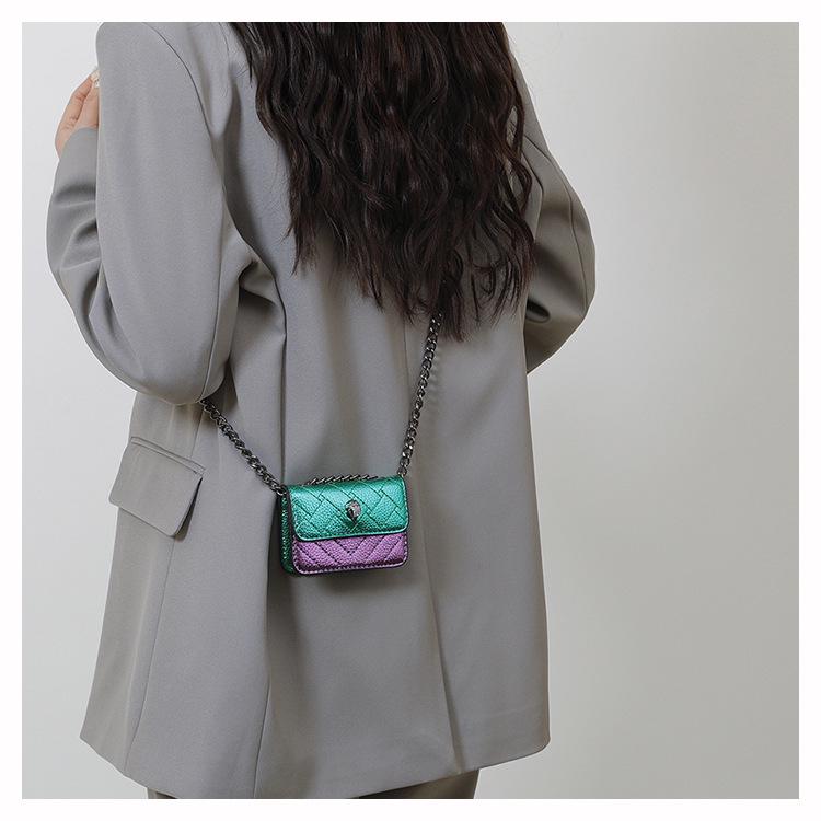 Сумка-мини на цепочке с ромбовидной стежкой на весну/лето 2025 - Вышитая сумка кроссбоди с головой орла