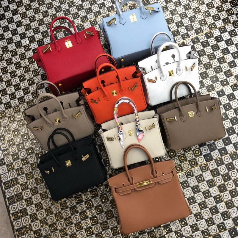 Двухслойная коровья кожа, внутренние швы, сумка-клатч с рисунком на ладони, платиновый цвет (B02-2530BK)