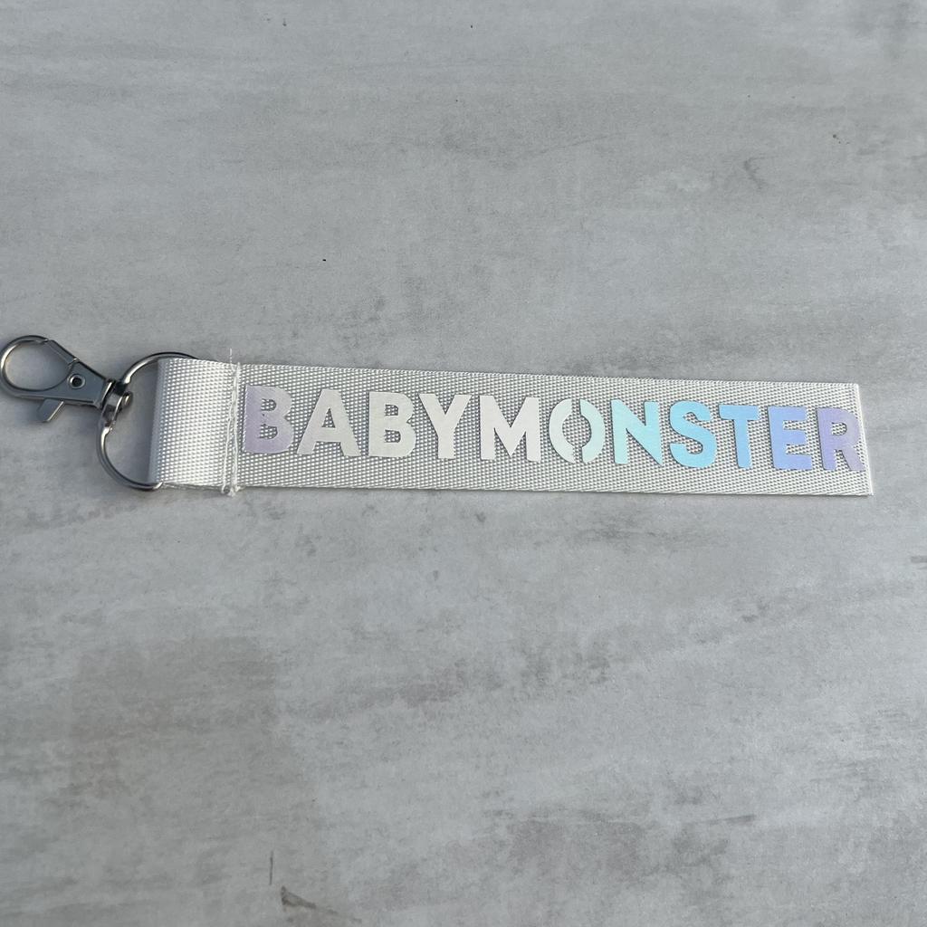 BABYMONSTER Группа Сокровищ Лазерный Ремешок для Телефона и Брелок с Именной Биркой