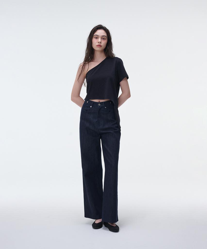 OEUVA Black Asymmetrical T-Shirt