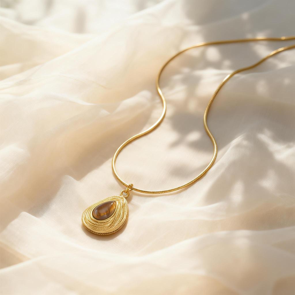 Retro Natural Stone Water Drop Pendant Necklace for Women, Waterproof Stainless Steel Necklace, Personalized Temperament Jewelry
